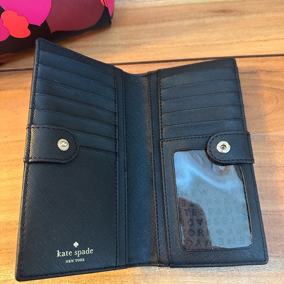 Kate Spade Tote with Kate Spade Wallet ♠️🥰 - Picture 5 of 8